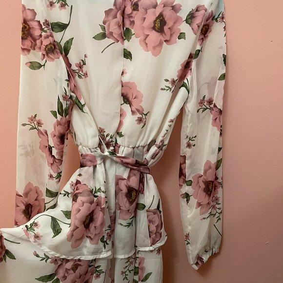 Pretty Little Thing Dress - Picture 2 of 2